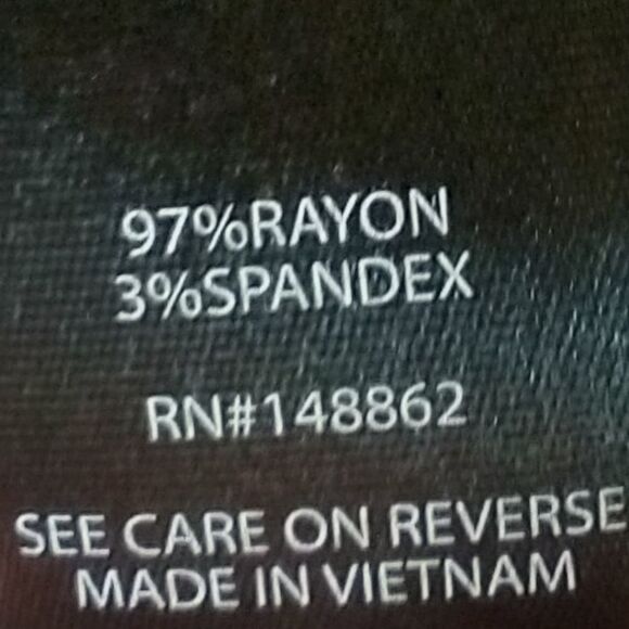 TORRID PLUS SIZE Rose Plaid  ZIP-Front Challis Shirt Dress. - Picture 10 of 16